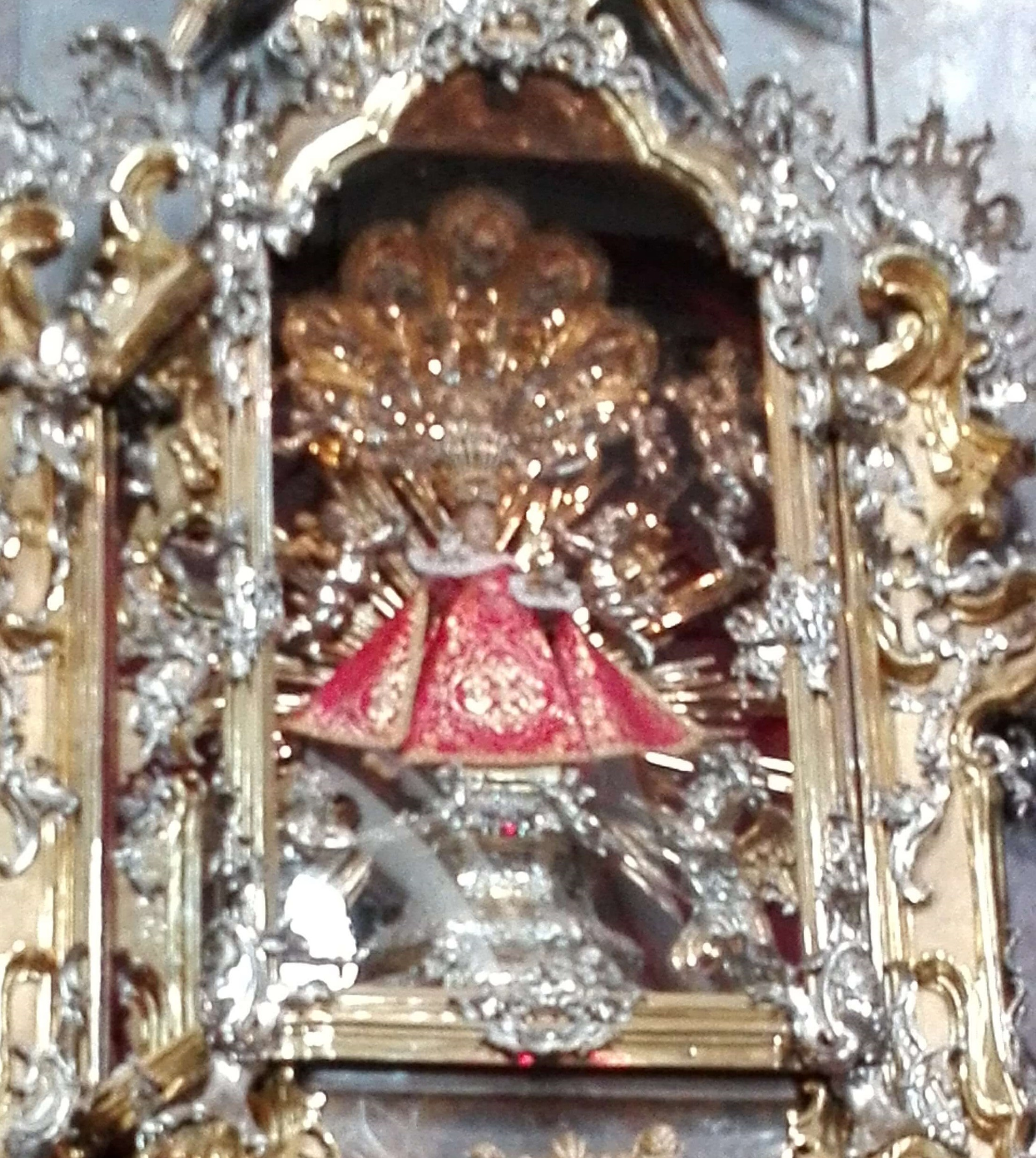 Patung kanak Yesus